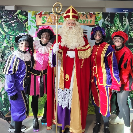 Pietenfestijn | Sinterklaas en zijn Pieten op bedrijfsbezoek